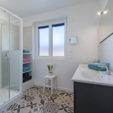 Le Jovia - Cour Exterieure - Wifi 펜션 *