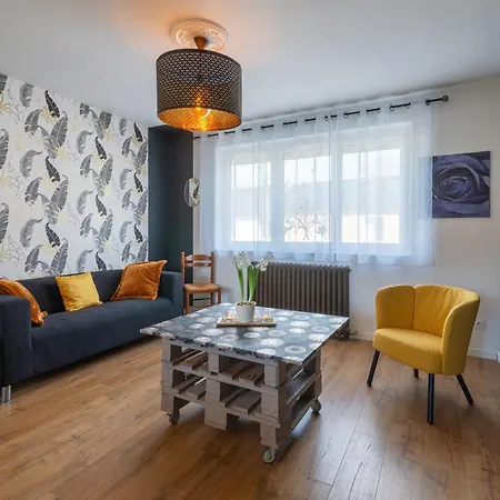 Le Jovia - Cour Exterieure - Wifi 라발