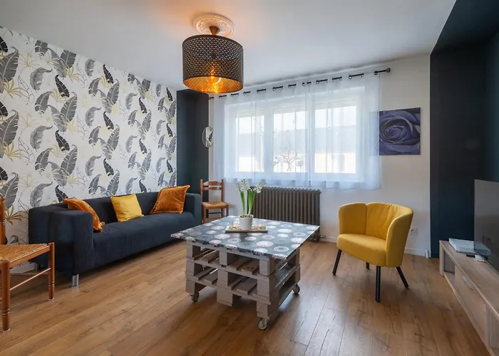 Le Jovia - Cour Exterieure - Wifi Laval (Mayenne)