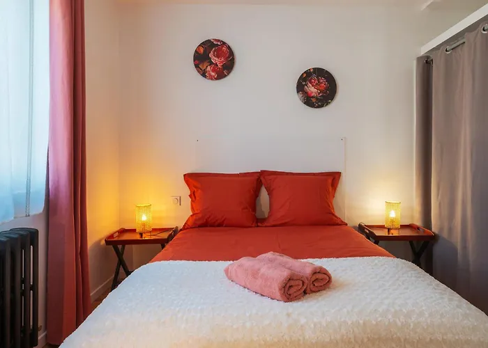 Le Jovia - Cour Exterieure - Wifi * Laval (Mayenne)